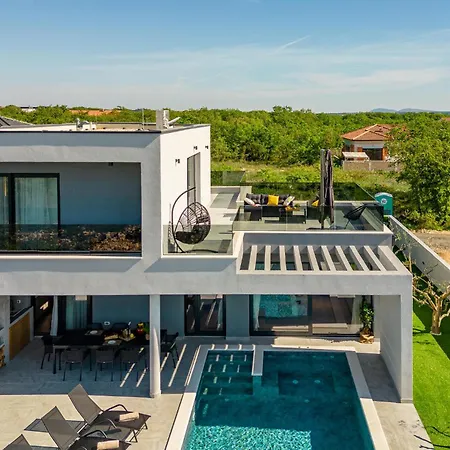 Ferienhaus Stunning In With Outdoor Swimming Pool
