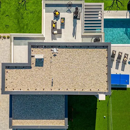 Ferienhaus Stunning In With Outdoor Swimming Pool Zadar